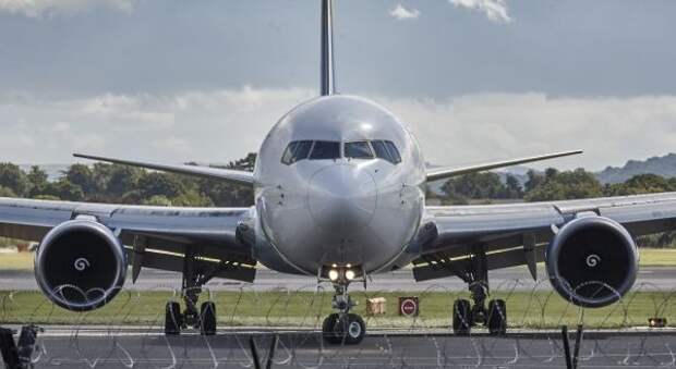 Казус в аэропорту Сочи: люди стали «заложниками» неисправного самолета