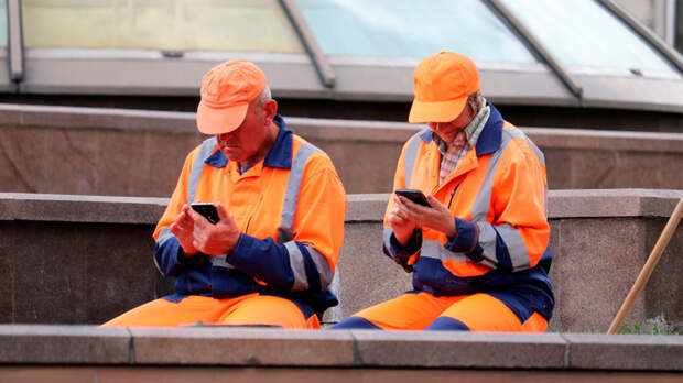 В Москве подготовили порядок снятия мигрантов с учета при регистрации через мобильное приложение