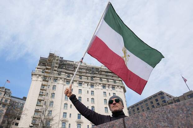 Иран не захотел прекращать военные действия против США и Израиля