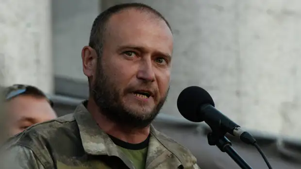 Ярош отозвал два нацбатальона с передовой в Донбассе‍