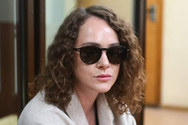 Получившая условный срок Аглая Тарасова назвала признак умного человека