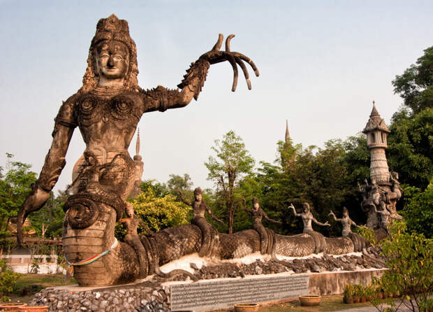 Sala Keoku sculpture park