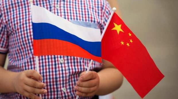 Россия и Китай могут остаться единственными мировыми лидерами после глобального кризиса