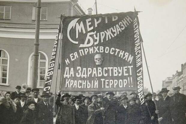 Памятник Дзержинскому в Москве возвращается?