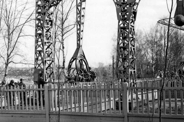 Назад в детство: один день в парке на любимых советских аттракционах СССР, парковые аттракционы, советские аттракционы, фото