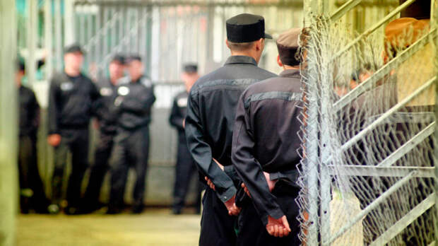 Путин призвал содержать заключенных "в нормальных, человеческих условиях"