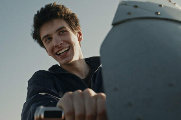 В прокат вышел фильм "Космос засыпает" с Марком Эйдельштейном и Дарьей Екамасовой