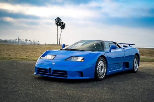 Bugatti EB112 — отполированный кусок мыла для четверых