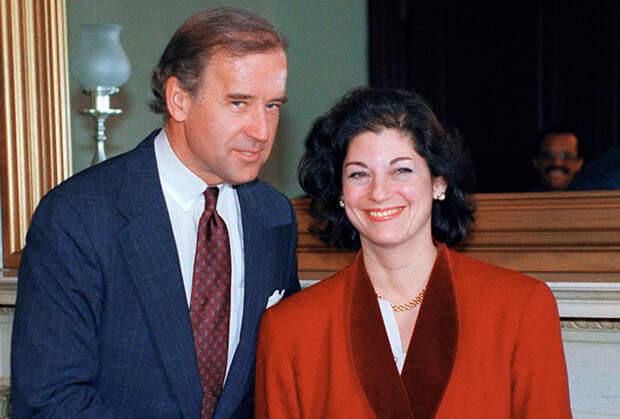 Байден и кандидат на пост генерального прокурора Зои Бэйрд, 1993 год