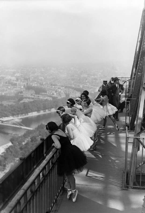 18 редких старинных фотографий танцовщиц кан-кана из Мулен Руж