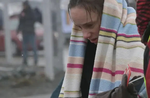 Нужен ли официальный статус беженца для записи ребенка в школу?