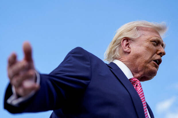 NYT: Трамп обсуждает увольнение генпрокурора Бонди из-за недовольства ее работой