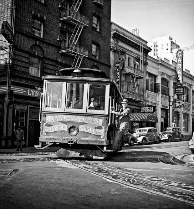 San-Frantsisko-ulichnye-fotografii-1940-50-godov-Freda-Liona 44