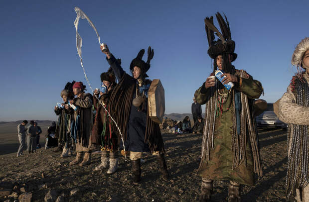 Shamanskie-ritualy-v-Mongolii 6