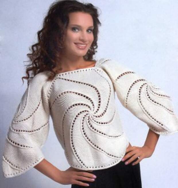 Красивый вязаный свитер Вихрь