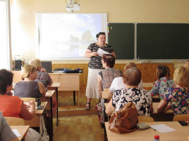 Севастопольские учителя работают на 1,7 ставки