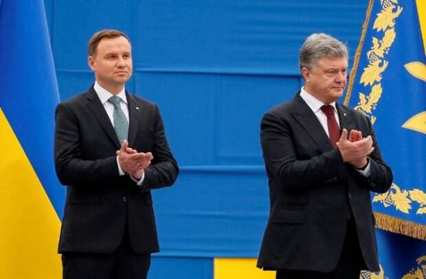 Порошенко спровоцировал новый конфликт с Польшей