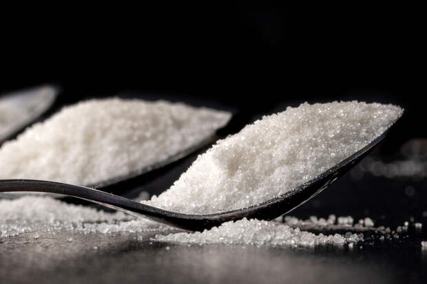 Технолог Беляева: производители маскируют скрытый сахар словами сироп и нектар