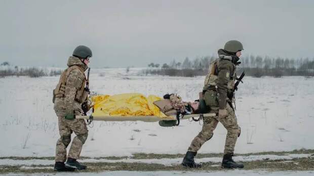 О чем говорит желание Киева призывать на службу в ВСУ иностранцев с ВНЖ