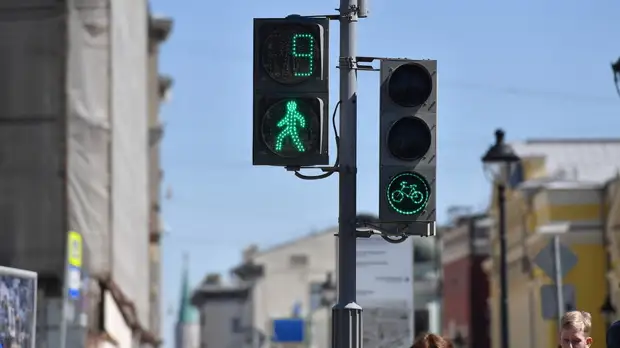 В Хабаровске появились первые проекционные пешеходные переходы