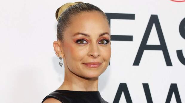 Николь Ричи рассказала о любимом тренде в макияже из юности