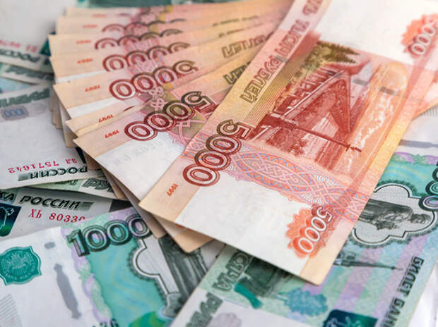 Россияне назвали зарплату, ради которой готовы трудиться усерднее Россияне назвали зарплату, ради которой готовы трудиться усерднее