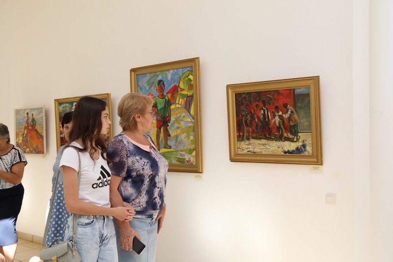 В столице Адыгеи открылась выставка чеченского художника Саида Бицираева