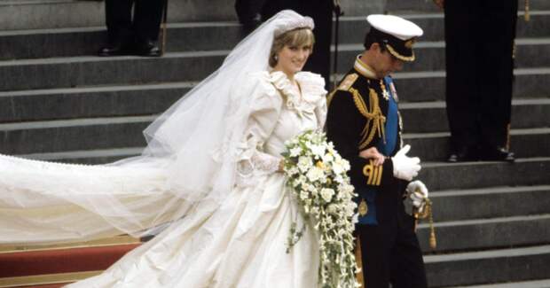 Принцесса Диана ввела в королевской семье опасную свадебную традицию