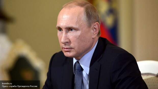 Путин объяснил Порошенко, кто разрешил президенту РФ поездку в Крым
