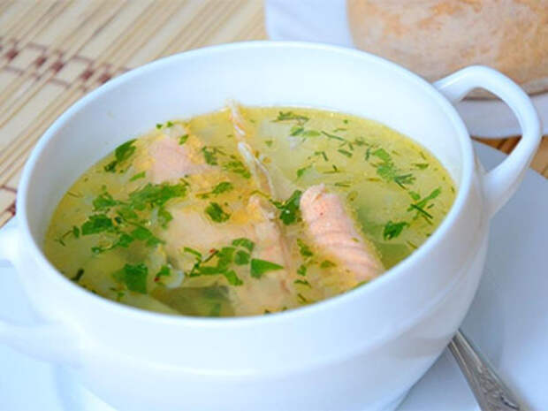 Питательный рыбный суп