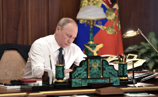 Ради сохранения наследия: Путин распорядился создать в Москве национальный центр "Россия"