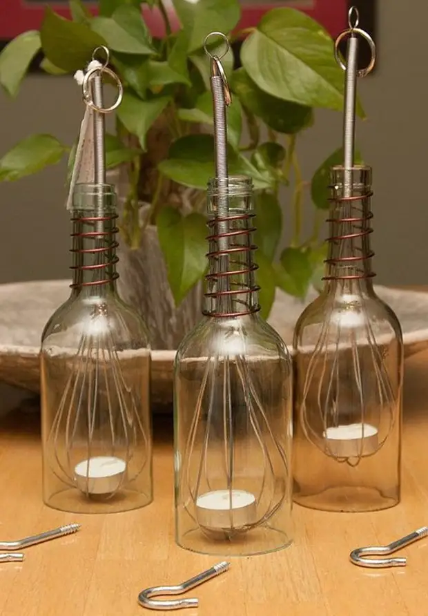 Вторичное использование стеклянной бутылки: три идеи