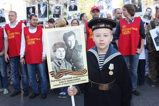 «Весь Запад должен помнить, что жив только благодаря людям на этих фото»