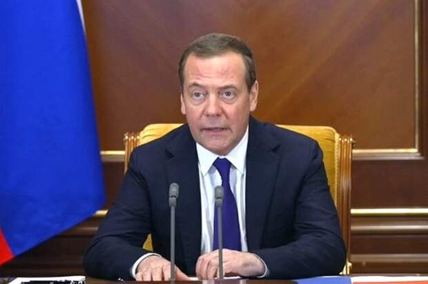 Медведев: в ЕС планируют более жёсткий закон об иноагентах, чем в США