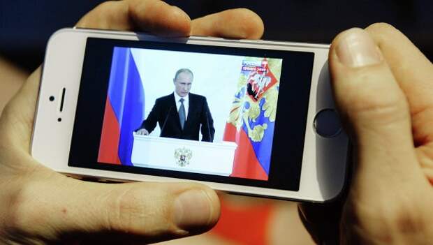 Донецкий мальчик, написавший письмо Путину, получил телефон и ноутбук Донецкий мальчик, написавший письмо Путину, получил телефон и ноутбук