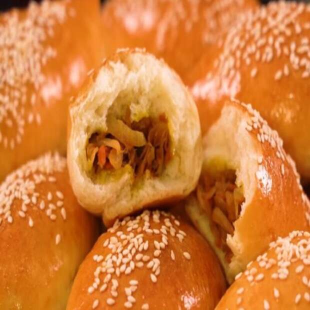 Пирожки с капустой на универсальном тесте: готовятся очень просто и быстро!