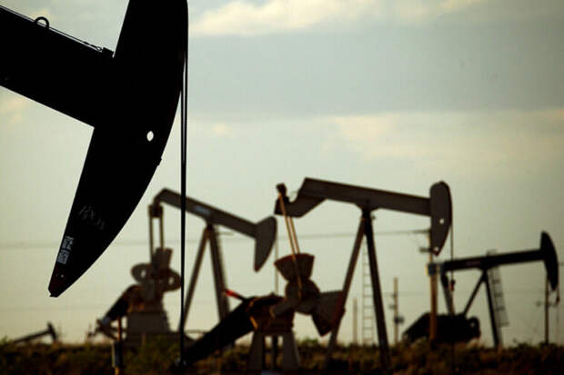МЭА предрекло дефицит нефти в мире. Выгодно ли это России?