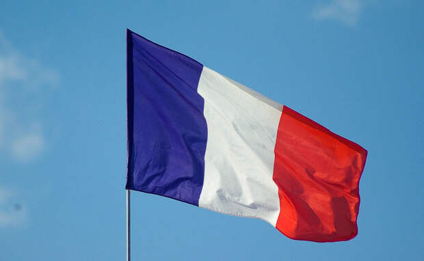 Aif: Мерц и Стармер игнорировали Макрона на Мюнхенской конференции