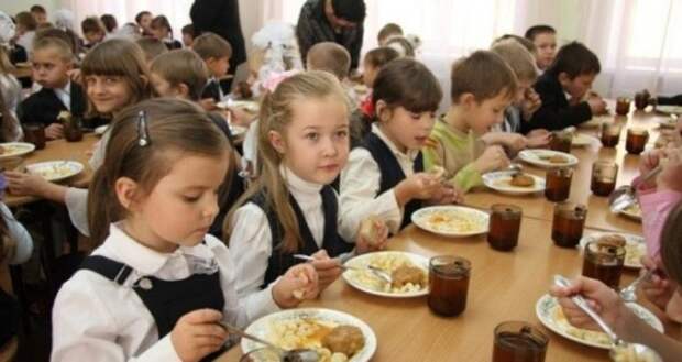 Проблемы в школьных столовых Севастополя