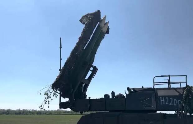 Средствами ПВО за сутки сбиты одна тактическая ракета «Точка-У» и 12
