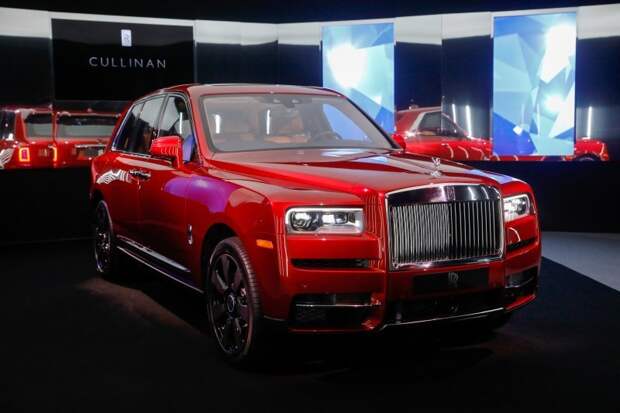 Rolls-Royce Cullinan: что нужно знать о самом роскошном внедорожнике в мире Rolls-Royce Cullinan, cullinan, rolls-royce, suv, авто, автомобили, внедорожник, роскошь