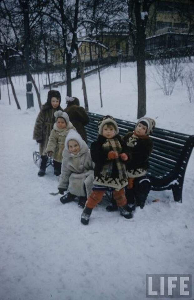 Советское зимнее детство в объективе американского фотографа.