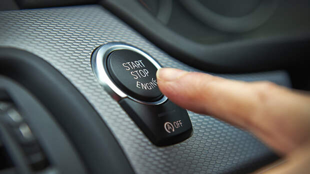 Автоэксперт Баканов: в зимнее время двигатель достаточно греть две — три минуты