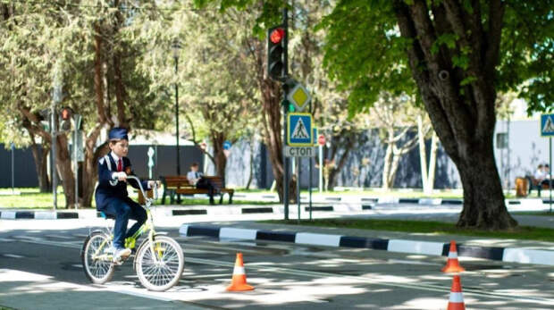 В обновленном Детском парке Симферополя открыли автогородок