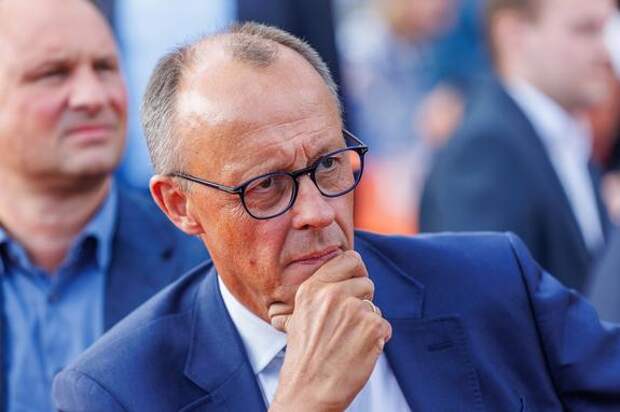 Мерц поздравил немцев с днем освобождения от нацизма, не упомянув роль СССР