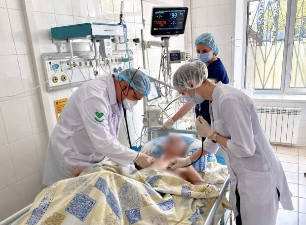 Мужчину, пострадавшего при атаке БПЛА в Чебоксарах, привезли в Нижний Новгород