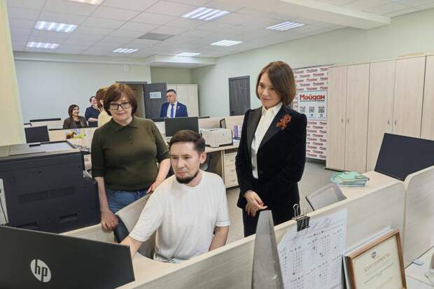 Когогина поздравила журналистов Челнов с профессиональными праздниками