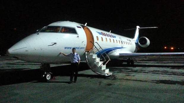 В Ленинградской области из-за отказа двигателя аварийной сел Sukhoi Superjet В Ленинградской области из-за отказа двигателя аварийной сел Sukhoi Superjet