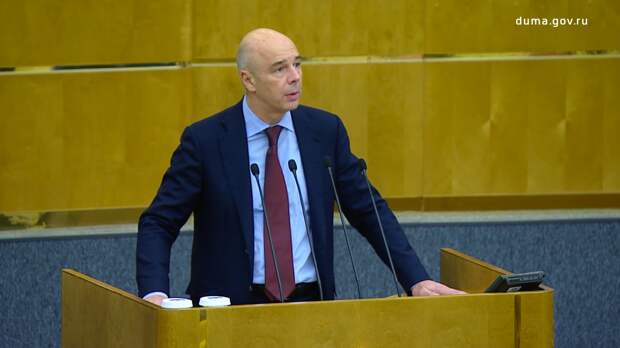 Глава Минфина призвал не пугаться дефицита бюджета на фоне падения нефтегазовых доходов на 45%