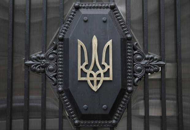В Верховной раде назвали возможные сроки введения визового режима с Россией В Верховной раде назвали возможные сроки введения визового режима с Россией